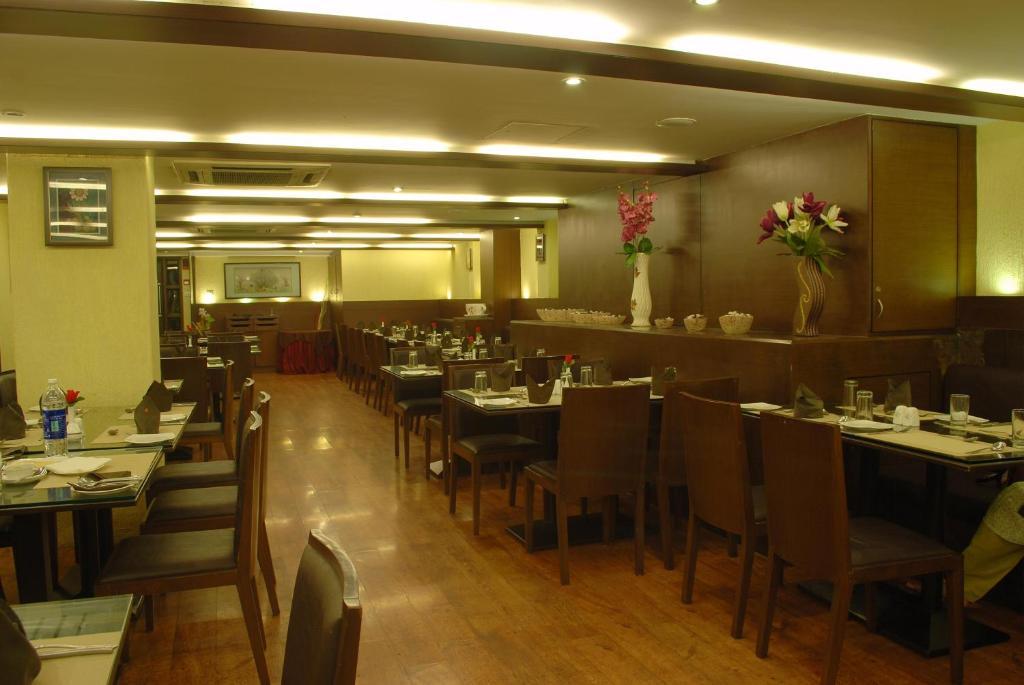 Ambience Executive Pimpri-Chinchwad Restaurante foto