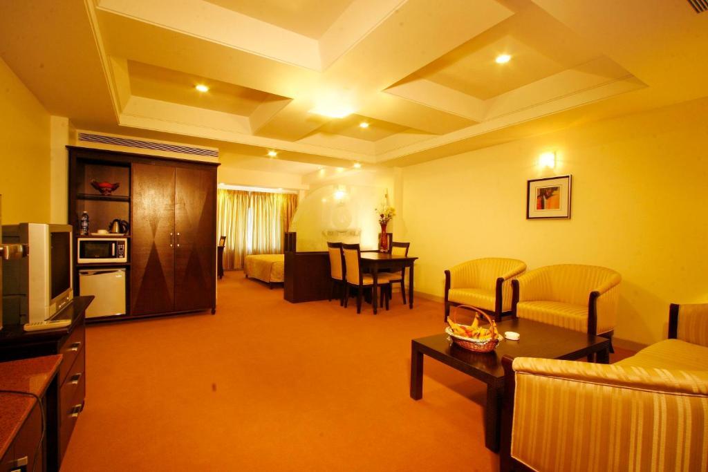 Ambience Executive Pimpri-Chinchwad Quarto foto